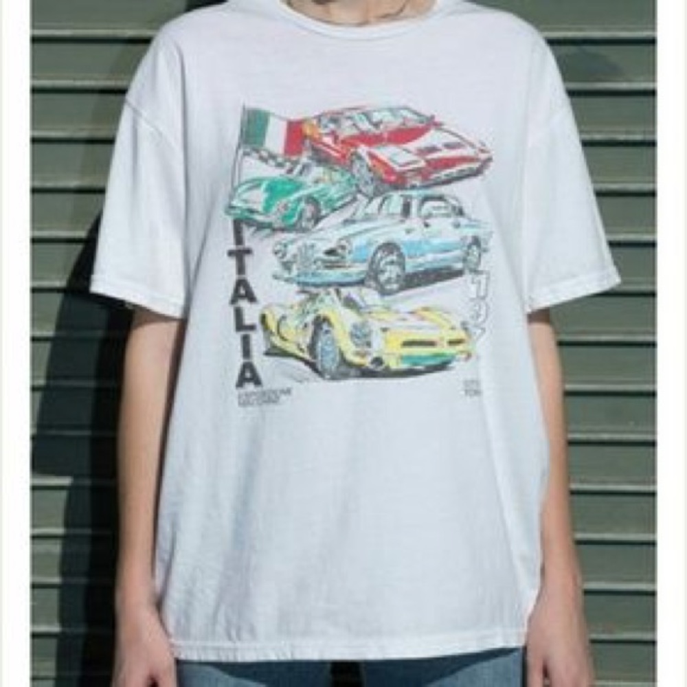 Brandy Melville Aleena Italia car tee